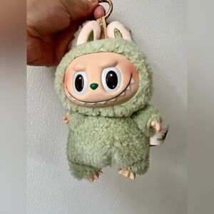 Mint Labubu, no come with box